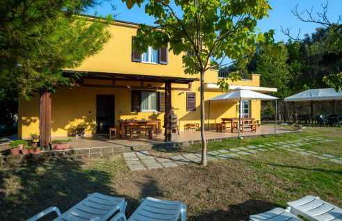 Lovely Home In Roseto Degli Abruzzi - Foto 8