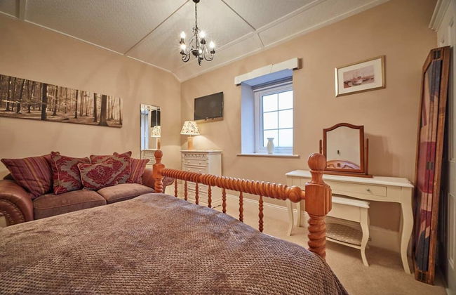 Host Stay The View Old Coastguard Cottage - Photo 31