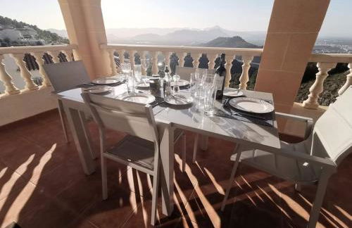 Self Contained hillside Villa with stunning vistas - Foto 11