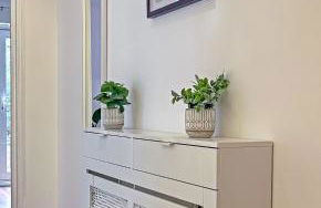 Stylish Town Centre Apartment, ALLOCATED FREE PARKING SPACE, RICKMANSWORTH HIGH STREET, Modern Decor, Juliet Balcony, Walking Distance to Rickmansworth Station Metropolitan Line - Foto 50