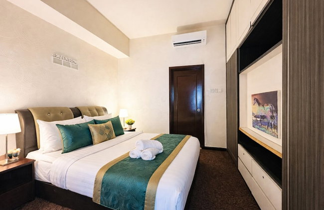 Luxy Service Suites At Times Square - Photo 23