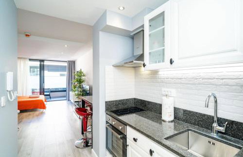 Gorgeous Dubrovnik sea view apartment with free parking - Photo 29