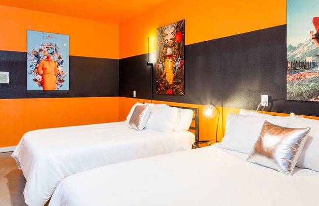 5 000 SQ FT Private 10br Compound DT 6 Min Drive - Photo 36