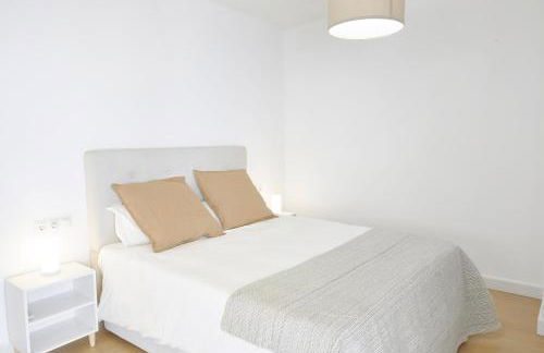 City Center Penthouse with Solarium 2 minutes from the Beach - Photo 12