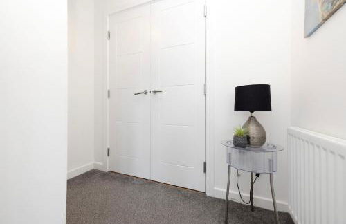 Stylish 3BR Home with Garden & Free Parking - Near O2 Academy & City Centre - Foto 26