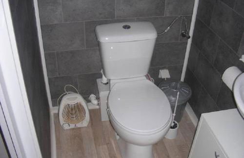 Kleine FEWO zentral gelegen - Foto 18