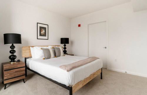 Tysons Corner 2br w fire pit steps to mall WDC-813 - Foto 7