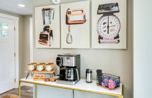 Orrington Vacation Rental with Private Deck and Views! - Foto 10