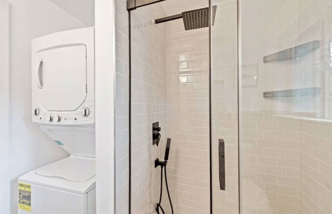 Lakeview Home in Renton, Walk to Beach, AC, Fenced - Photo 14