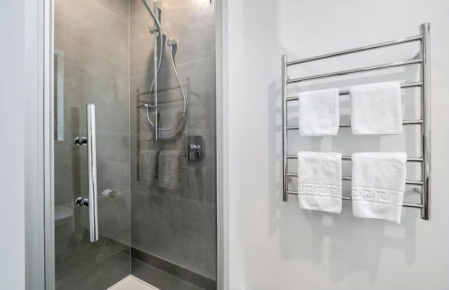 Bright, Modern, Plush - Brand New Townhouse - Foto 21