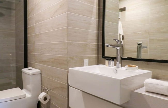 w Stunning 2BR in Barranco - Photo 12