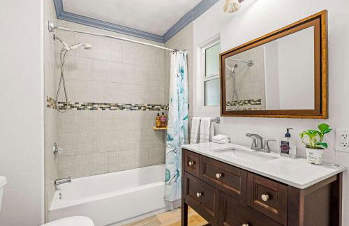 Spacious Retreat w Large Kitchen & Outdoor Patio - Photo 60