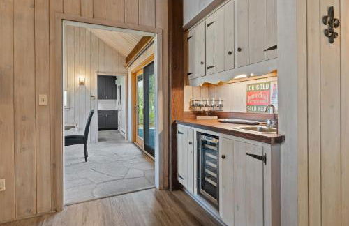 Baileys Harbor Lakefront Abode by Simple Life Rentals - Foto 12