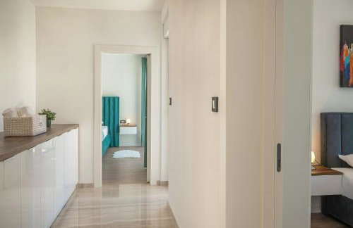 Villa Marina with a Pool - Foto 31