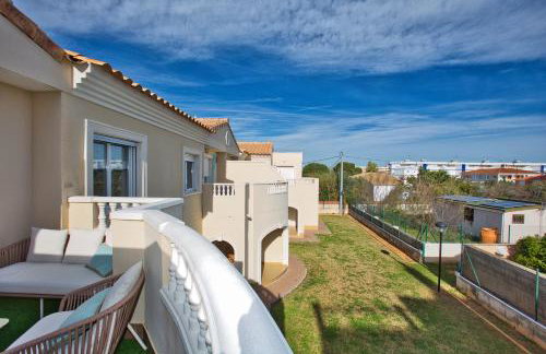 DENIA Playa Santa Ana Adosados - Cómodo apartamento con Piscina, Terraza y Parking, a 2 minutos de la playa - Photo 23