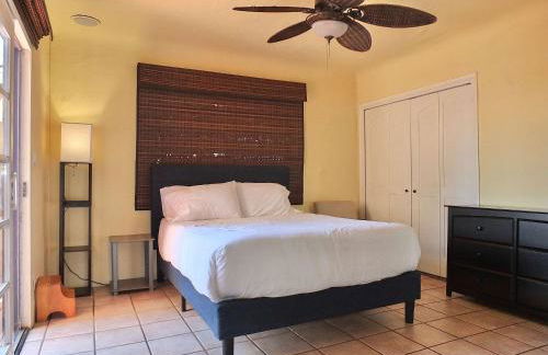 La Brisa - One Block from the Beach - Foto 28