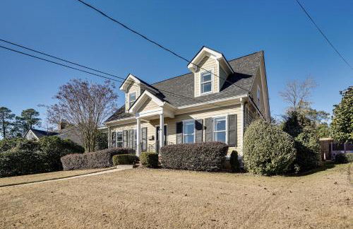 Summerville Historic Bungalow with Hot Tub - Foto 26