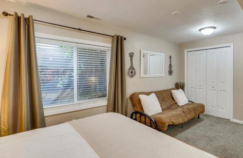 Game Room and Hot Tub Salt Lake City Area Apt - Photo 12