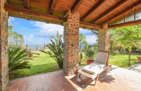 Nice Home In Montepaone - Photo 8