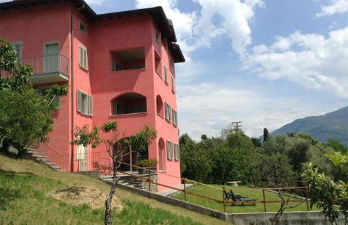 Apartment mit Terrasse und tollem See- und Bergblick by Interhome - Foto 8