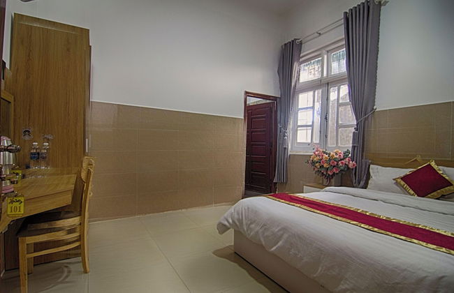 Hoa May Hotel - Photo 18