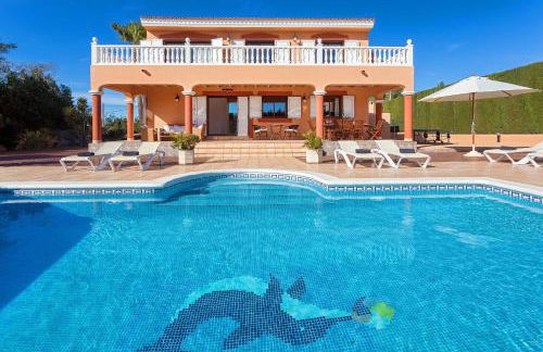 Villa close to Ibiza Town Sleeps 12 - Photo 21