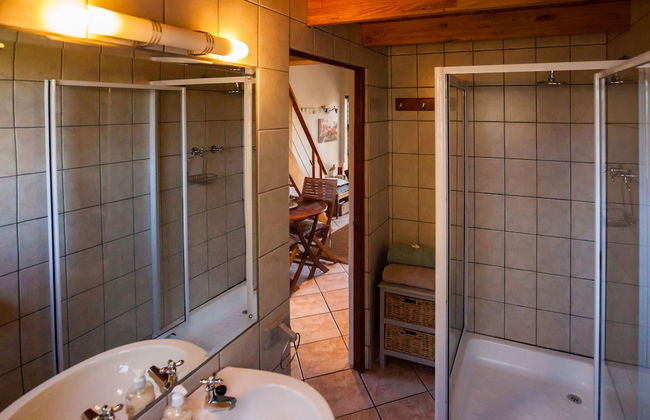 Theebos Anneline's Self Catering Apartments - Photo 20