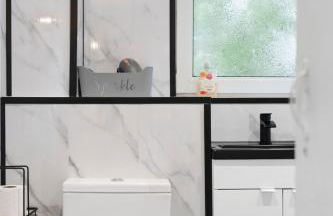 3BR Family House with Free Parking in West Lothian - Photo 4