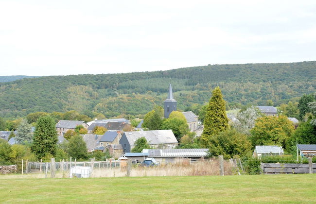 Spacious Villa Near Lesse - Photo 18