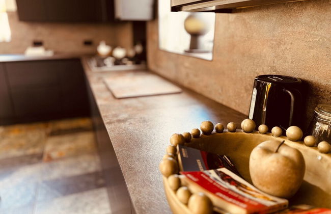 Luxury Adult-only 2-bedroom Bungalow With Hot Tub - Foto 12