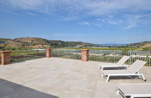 Cozy Home In Rodi Milici With Wifi - Foto 14