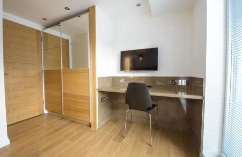 Zinn Apartments - City Centre - Photo 11