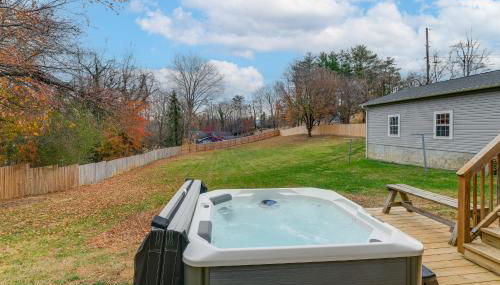 Hot Tub and Yard Temptation Stays Home in Roanoke - Foto 3