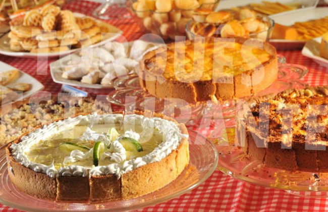 German Dinner & Traditional Folk Show - Photo 11