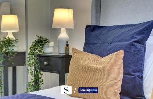 LastMinOffer 10pc Off I A Lovely Executive Home for Families or Contractors I A Lovely Garden and Parking Space I Wifi I Early check-in or Long Term Rates Available I SILVA Short Term Lets 4 out of 5 from over 650 stays - Photo 15