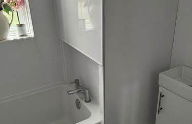 2 bedroomed cottage near quay - Foto 17