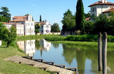 The Riverside Suite - Photo 14