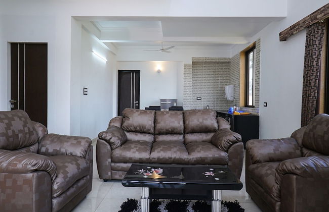 OYO 22738 Home Gorgeous 4BHK Lonavala - Foto 20