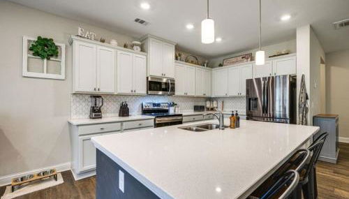 Serene Stay 4BR Pets Board Games Near Golf - Foto 3