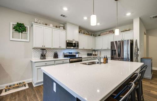 Serene Stay 4BR Pets Board Games Near Golf - Foto 3