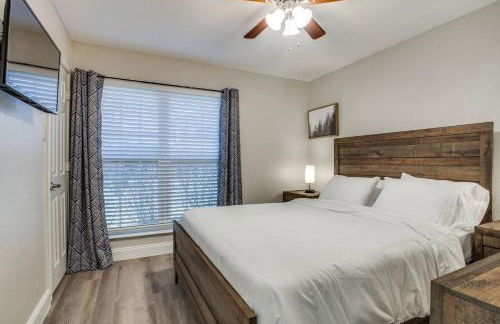 Family-Friendly Fun, Pool, Game Room, DFW Airport - Photo 18