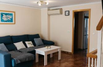 Townhouse with terraces and communal pool - Photo 13