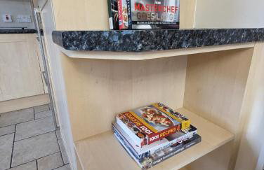 Unbeatable Llanberis Location, Detached with Parking, Snowdon Views. - Photo 28