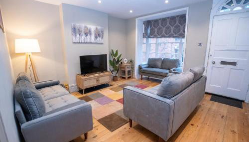 4 Bedroom Winchester Town House, central, parking - Foto 4