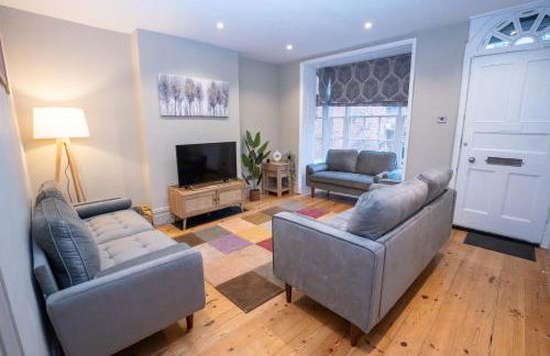 4 Bedroom Winchester Town House, central, parking - Foto 4