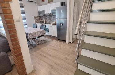 CENTAR NJIVICE - Foto 8