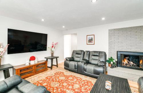 2 Mi to Beach Home with Patio in Del Rey Oaks! - Foto 3