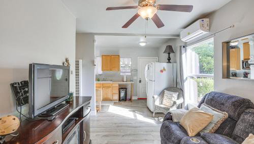 2 Mi to Dtwn Atascadero! Cozy Cottage with Yard - Foto 5