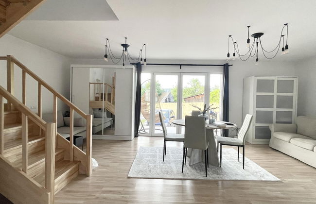 Impeccable 2-bed House in Albești - Foto 35