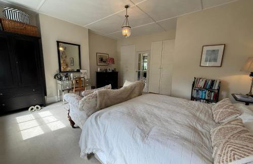 Tranquil Seaside Cottage by NewFo - Photo 23